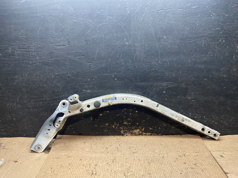 2020 to 2023 Ford Explorer Left Driver LH Upper Tic Bar Oem X0246 DG