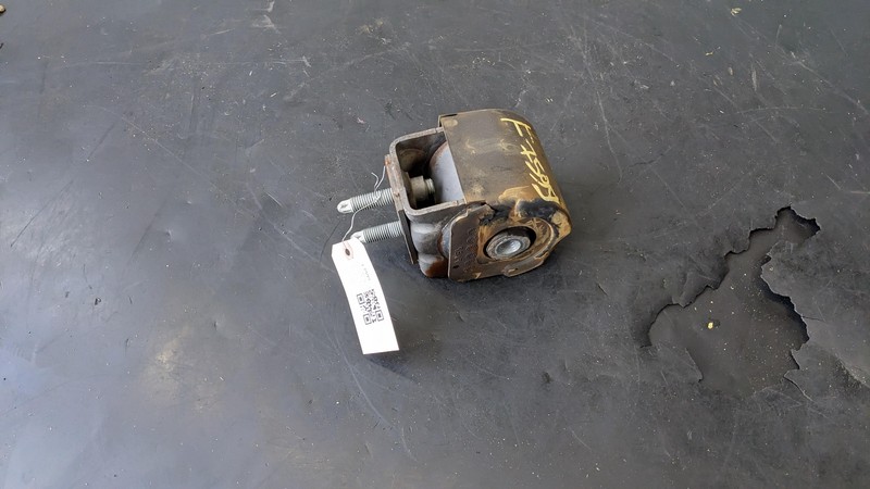 Right Engine Mount Bracket 2020 Ford Expedition JL14-6038-C 2018 2019 2021