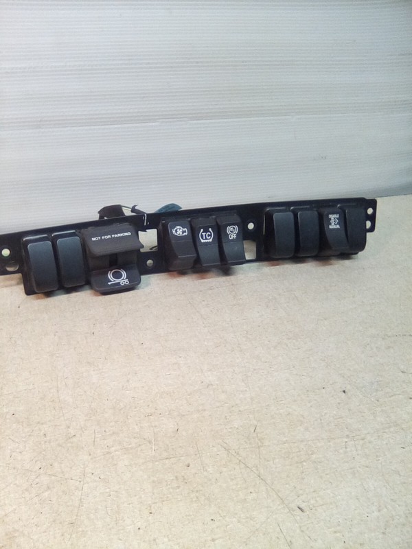 Kenworth Paccar P27-1241-009-01/P27-1241-045-01 Switch Panel With Not For...