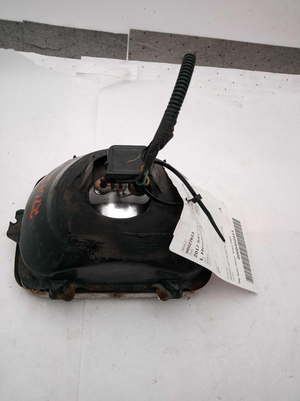 2017 GMC Savana 3500 Van Left Headlight Assembly OEM White 25949657