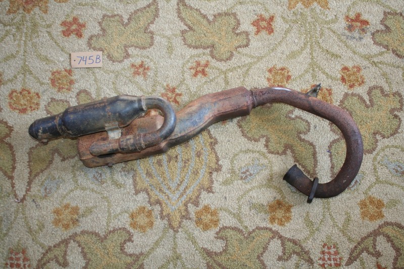 1981 Yamaha YT 125 Trimoto Exhaust Muffler Silencer Exhaust Pipe OEM 81 A