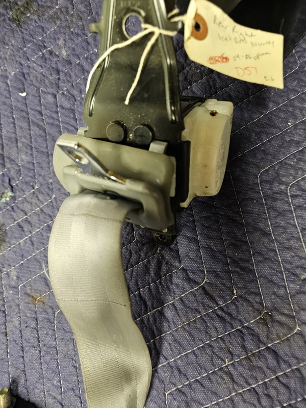 02 03 04 05 2005 KIA OPTIMA RIGHT PASSENGER REAR SEAT BELT GREY VIN D 5TH DIGIT