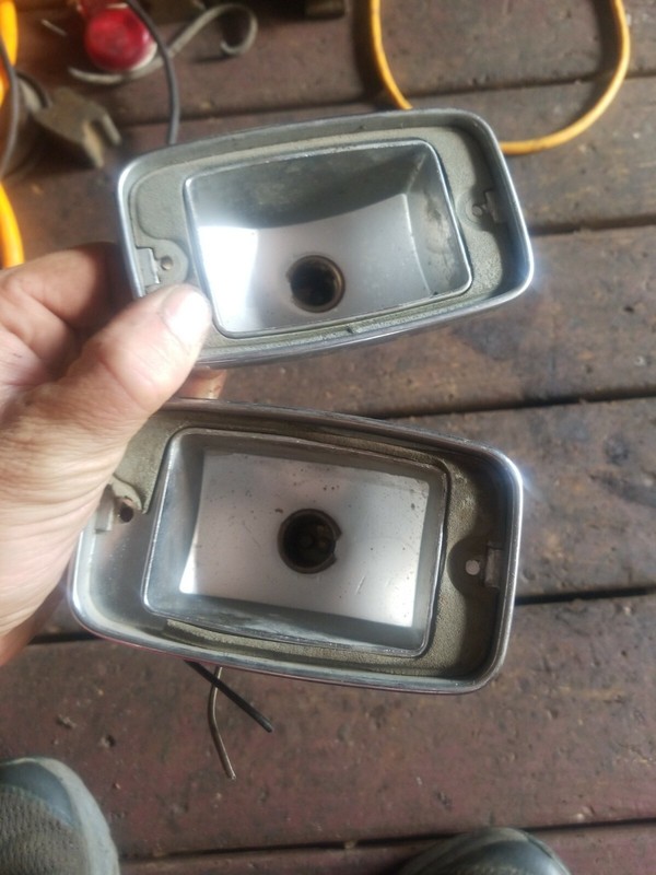 1970 1971 1972 1973 AMC Javelin Gremlin Hornet Turn Signal Light Housin 3636402
