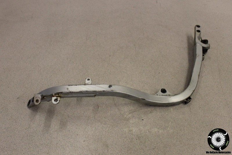 1991 Yamaha FZR600R LEFT LOWER FRAME SUPPORT BAR RAIL SUBFRAME PIECE FZR 600 91