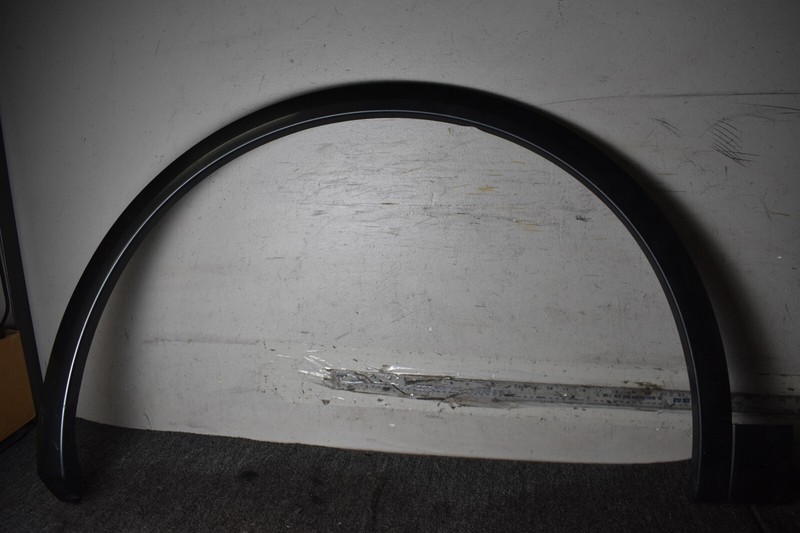 2021-2023 AUDI Q5 PREMIUM FRONT LEFT WHEEL MOLDING FACTORY OEM