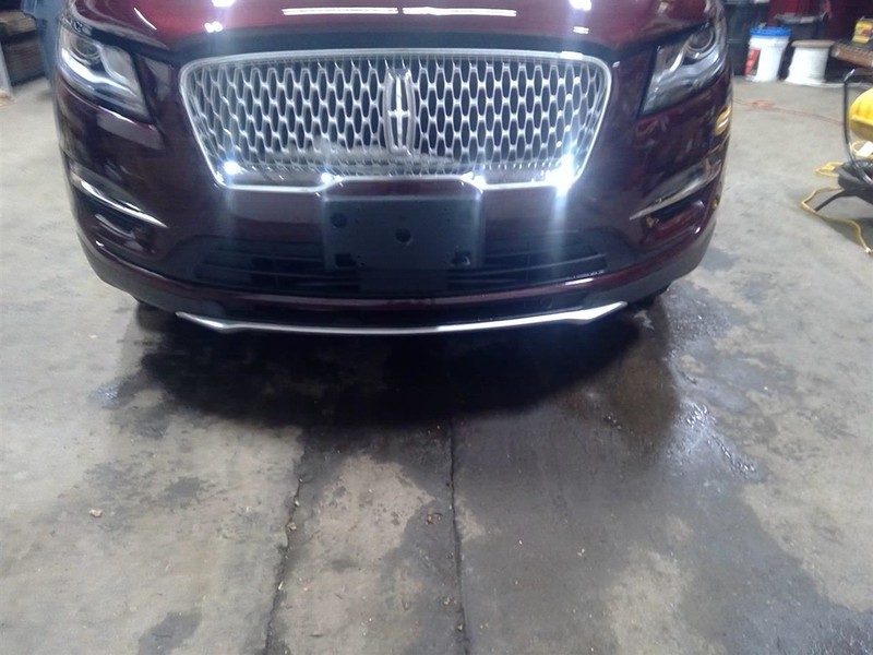 Front Bumper Chrome Mesh Grille With Front Park Assist Fits 19 MKC 1754151