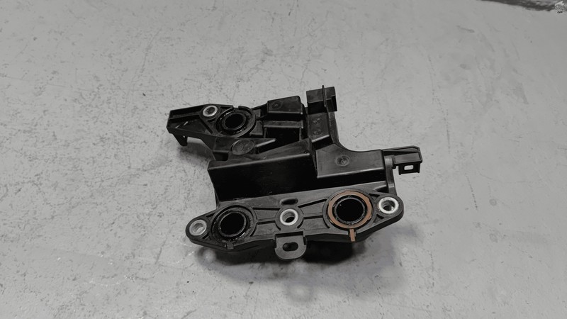 2018-2023 TOYOTA CAMRY ENGINE MOTOR CRANKCASE VENT VALVE OEM
