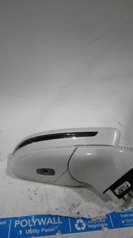 2019 Lincoln MKC Right Door Mirror Assembly White 676990 58K Miles