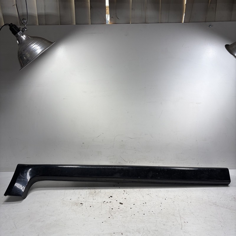 04-08 Acura TL Right Front Rocker Panel Molding Side Skirt Black OEM