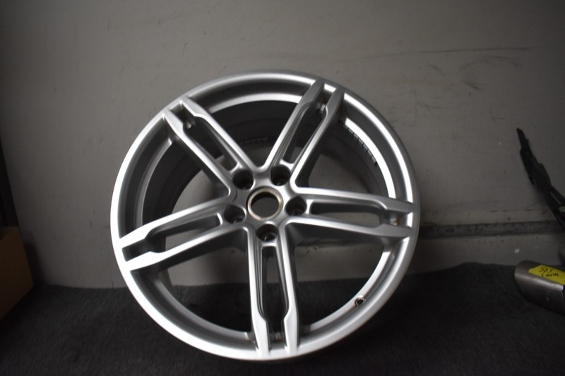2015-2021 PORSCHE MACAN S WHEEL RIM 9X19 FACTORY OEM