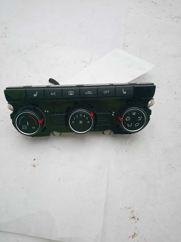 2015 Volkswagen Passat A/C Selector Switch OEM Grey 561907426C 144K Miles