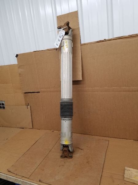 Rear Drive Shaft 3.7L 4WD Model MP1522 Transfer Case Fits 08-12 LIBERTY 255360