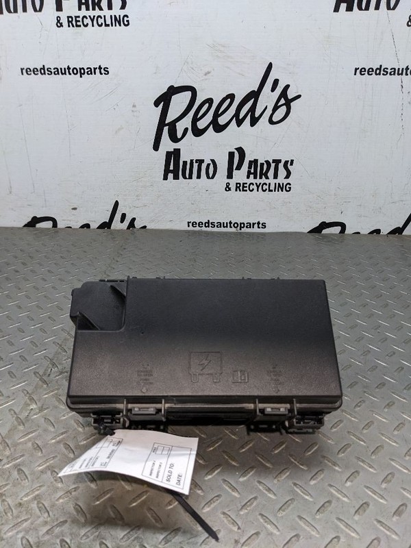 Chassis ECM Multifunction Includes Fuse Box VIN W Fits 17-18 WRANGLER 1149018