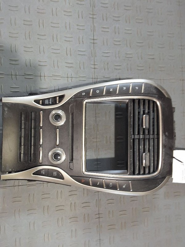 2016 Lincoln MKX Radio Control Panel w/Cooled Seats and Auto Park from 06/01/16