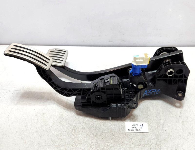 ✅ 2021-2023 OEM Tesla Model S Brake And Accelerator Foot Pedal Assembly