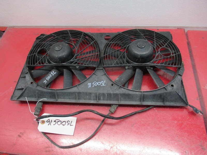 1990-1993 MERCEDES-BENZ R129 300SL 500SL RADIATOR COOLING DUAL FAN OEM