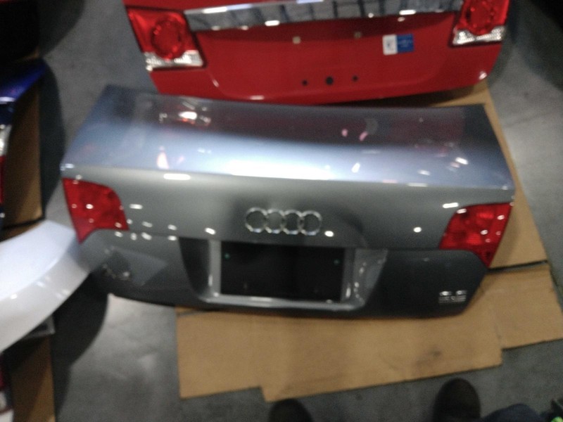2006 Audi A4 Silver OEM Deck Lid Trunk Lid Used 61000 Miles NJ25-16938-425691