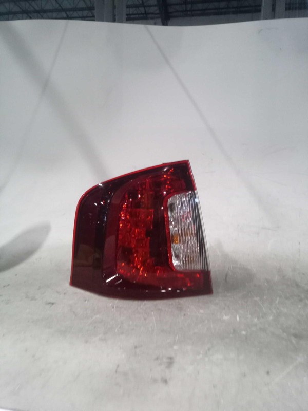 2013 Ford Edge Left Tail Light Assembly White OEM 532587, 154K Miles