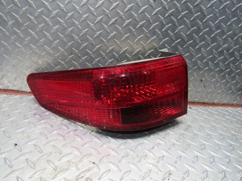 2005 HONDA ACCORD LEFT REAR DRIVER TAILLIGHT TAILLAMP QUARTER PANEL MOUNTED SDN