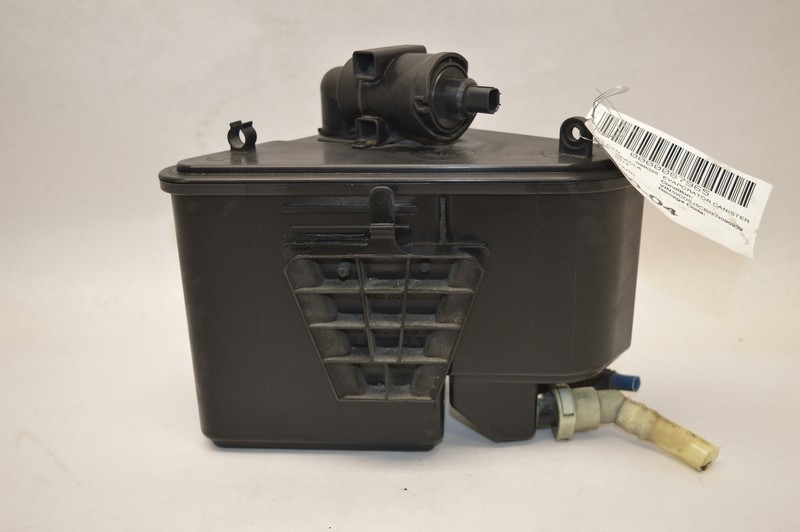14 15 16 17 18 19 MERCEDES CLA45 2.0L FUEL CHARCOAL EVAPORATOR CANISTER OEM