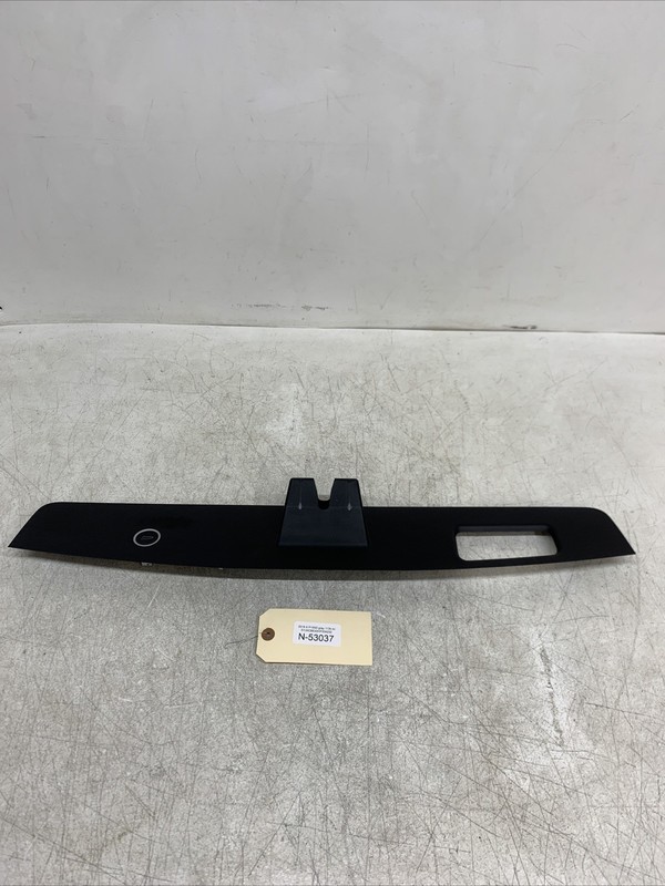 16-20 Tesla X Rear Liftgate Lower Cover Molding w/Control 1037898-00-D 53037 U8