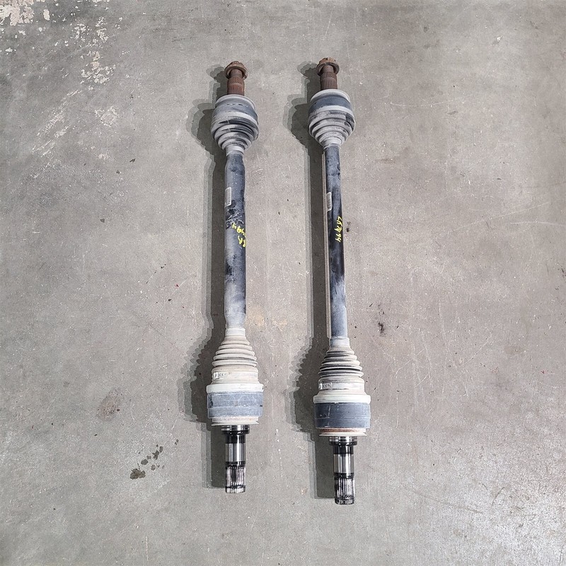 10-15 Camaro SS Shaft LH RH Rear Axle OEM Shafts Shaft Pair Aa7494