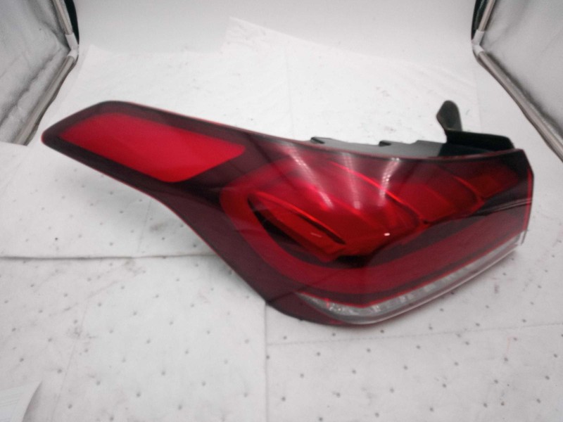 2018 Genesis G80 Left Tail Light Assembly White OEM Used 63K Miles NJ25-28255