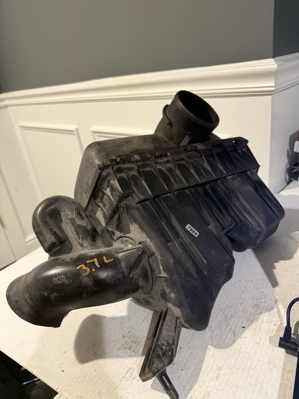 💥 2005-2011 Dodge Dakota 3.7 L Air Intake Cleaner Filter Box Housing OEM