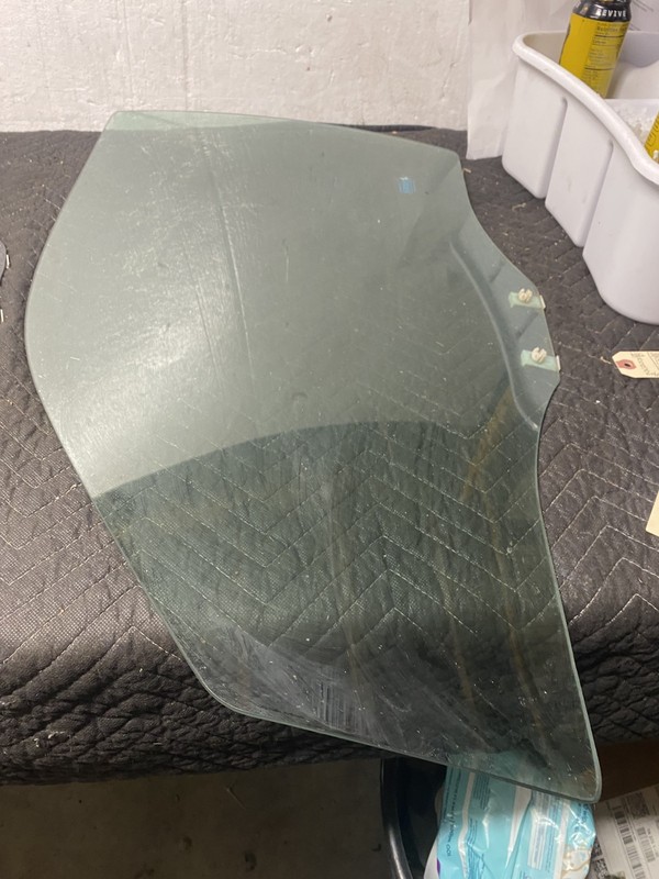 2011 FORD ESCAPE LEFT FRONT GLASS OEM