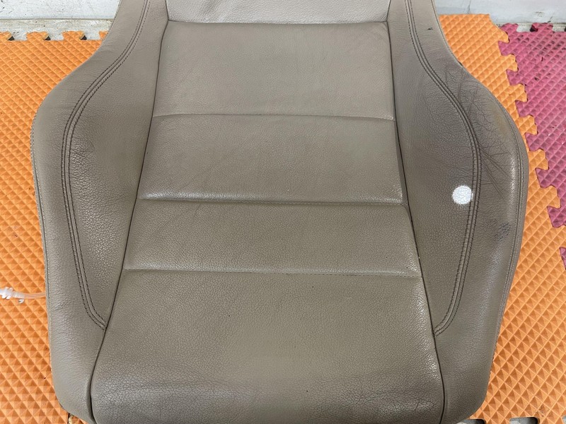 10-17 Mercedes A207 E350 E550 2DR Front Left Lower Seat Cushion Beige OEM Driver