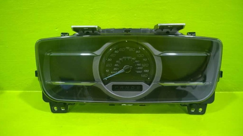 13 FORD TAURUS 3.5L AT SPEEDOMETER CLUSTER OEM 2644-1