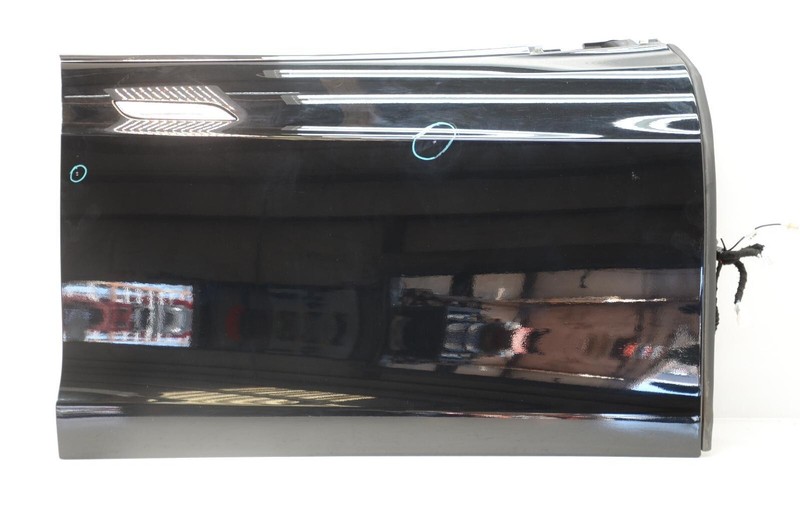 12-16 Tesla Model S Passenger Right Front Door Assembly