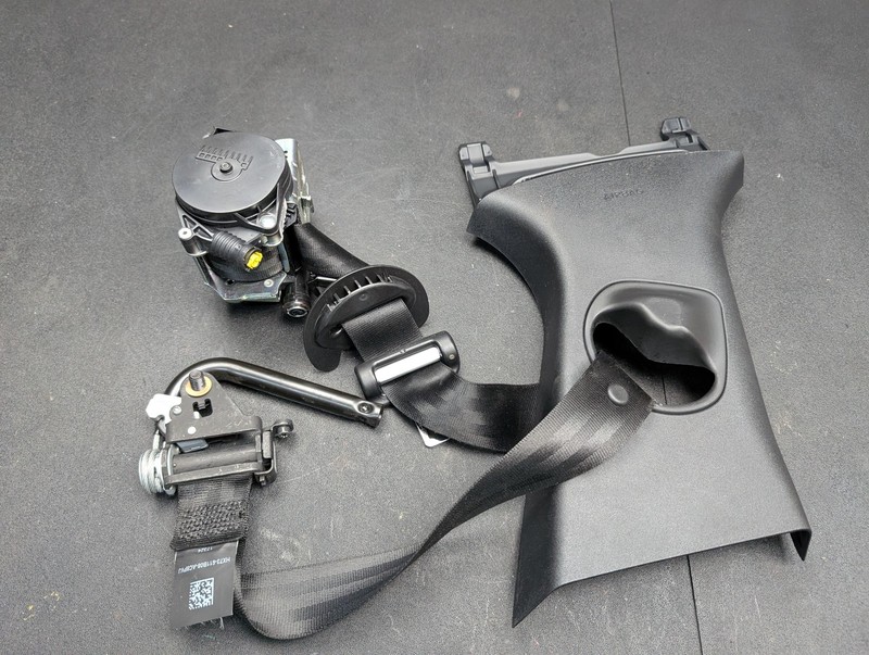 Front Right Seat Belt Retractor w/ Trim Panel Set 2018 Jaguar XE S 635393500A 19
