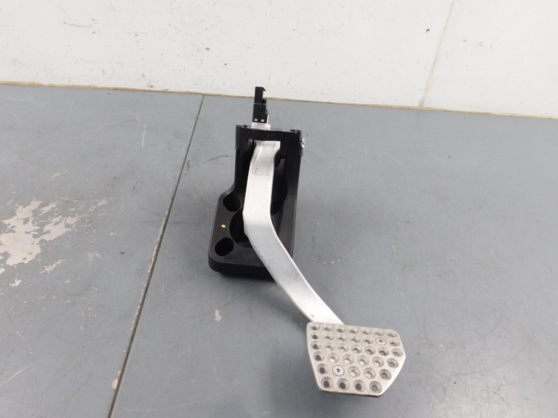 2015 11 12 13 14 16 Ferrari FF Brake Pedal Assembly #7170 J1
