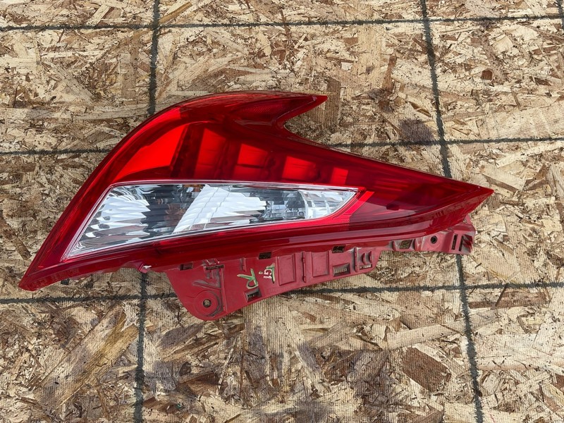 NISSAN 370Z 2009-2021 OEM LEFT DRIVER LED OUTER TAIL LIGHT LAMP ASSEMBLY