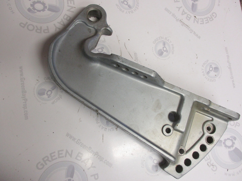 0321506 321506 Johnson Evinrude OMC Outboard Strbd Stern Transom Bracket 0392204