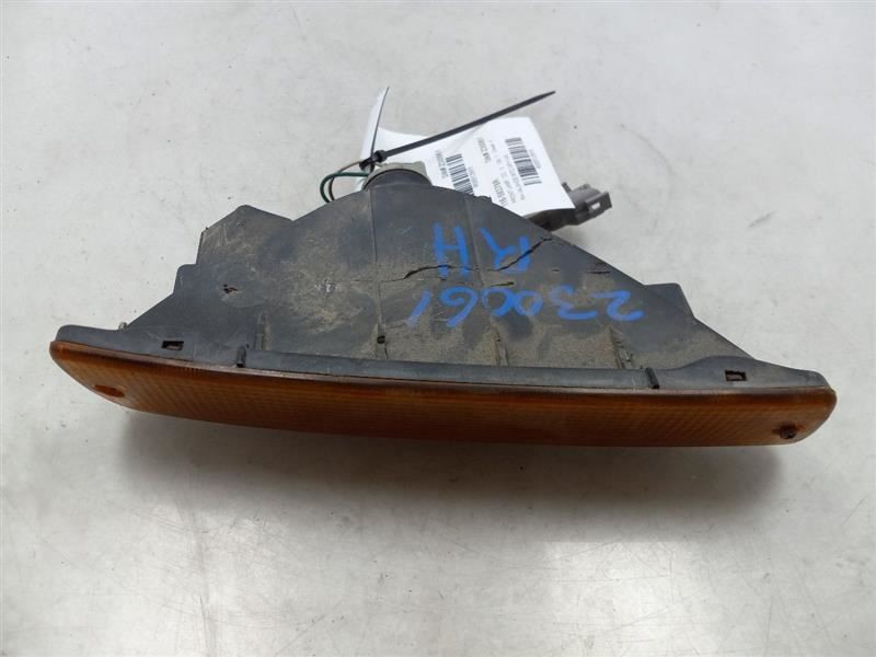91-98 TOYOTA LANDCRUISER PASSENGER SIDE TURN SIGNAL LAMP