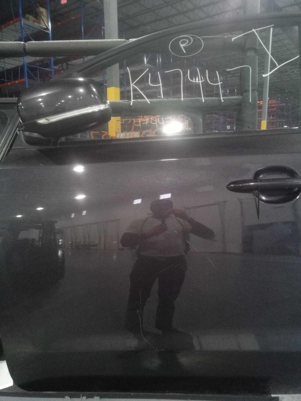 2020 KIA Sedona Left Door Grey PW PL PHM 112K Miles OEM Used Part 578945