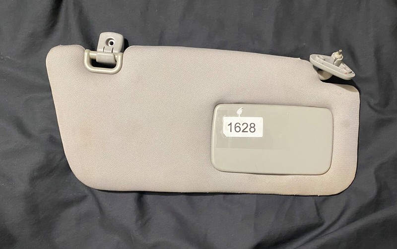 2003 2004 2005 Subaru Forester Front Right Passenger Sun Visor 92011SA202NE