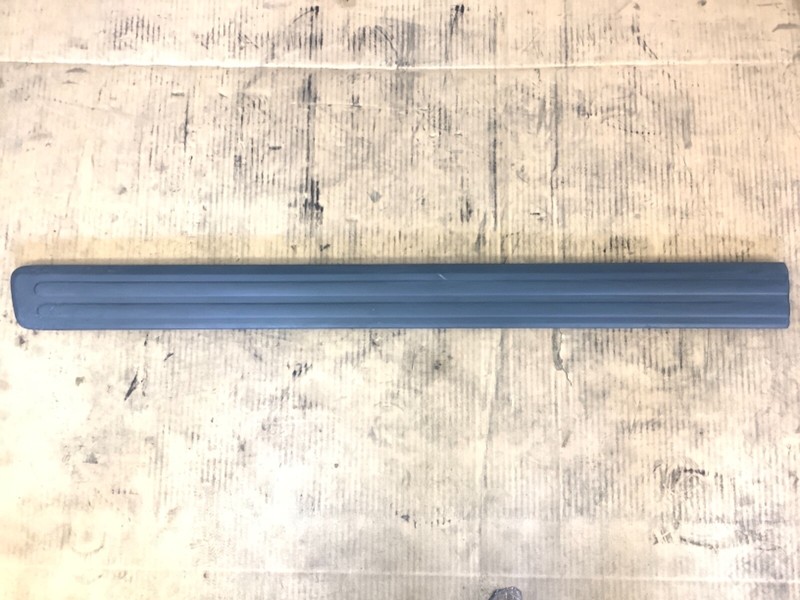 97-01 Honda CR-V Left Front Side Protector Door Panel Molding Garnish Trim OEM *