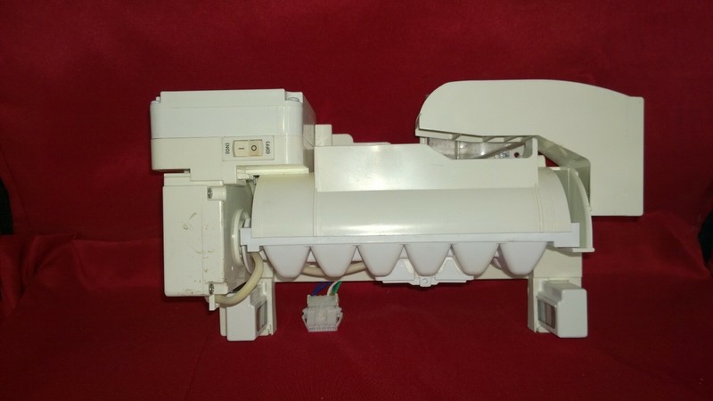 LG REFRIGERATOR ICE MAKER MCZ619127 WD-7248