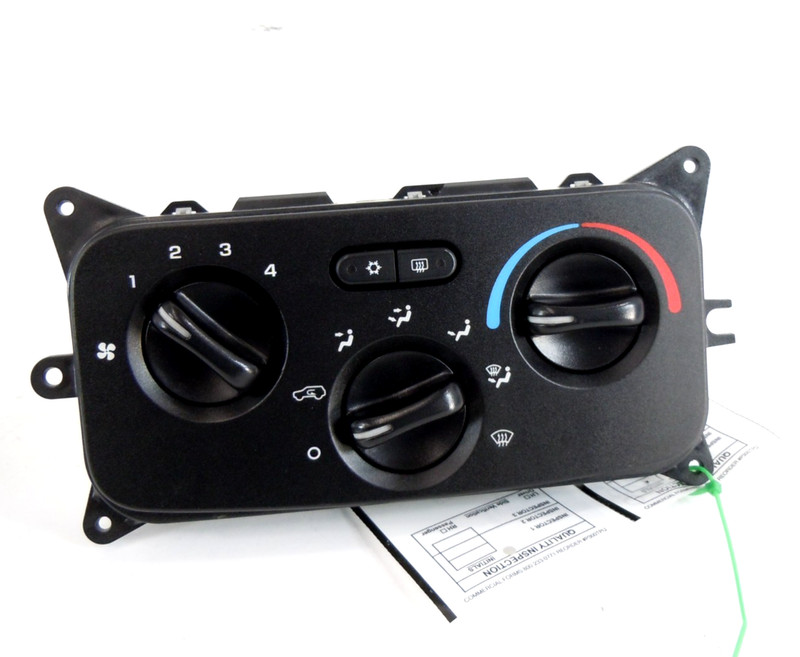 2004-2007 Jeep Liberty A/C Heat Climate Temperature OEM 55037533AG