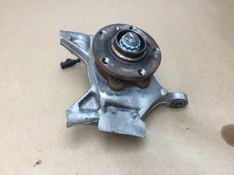 McLaren 720S 720 2018 Front Right Passenger Hub Knuckle 17 18 19 20 |@1