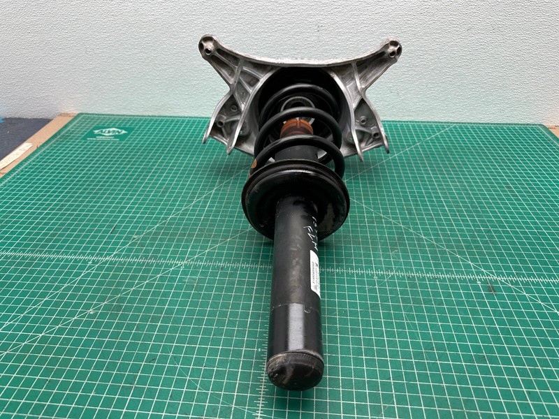 13-17 Audi S5 FRONT LEFT DRIVER SUSPENSION SHOCK ABSORBER STRUT OEM
