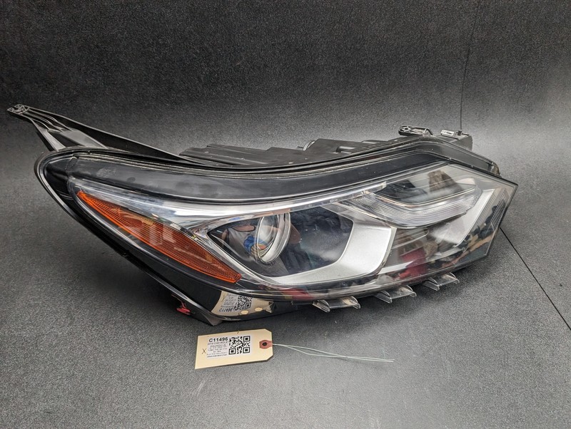 Front Right Headlight Halogen 2019 Chevrolet Equinox 84818198 2018 2020 2021 X