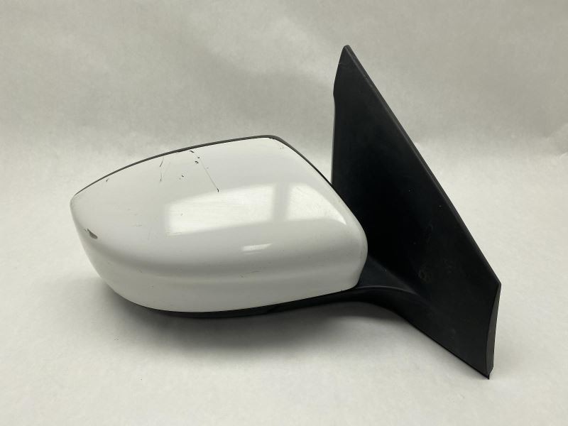 Right Passenger Side View Door Mirror White Fits 2016-2019 Nissan Sentra 83923