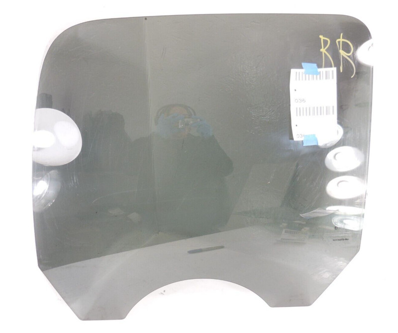 2007-2014 GMC Yukon XL 1500 Rear Door Window Glass Passenger Right OEM Privacy
