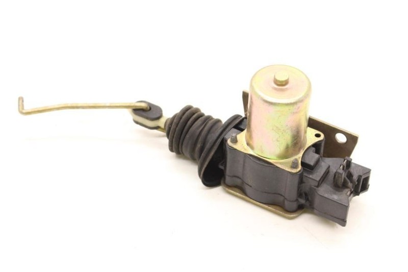 1984-1989 Chevrolet Corvette Passenger Right Front Door Lock Actuator 5045871
