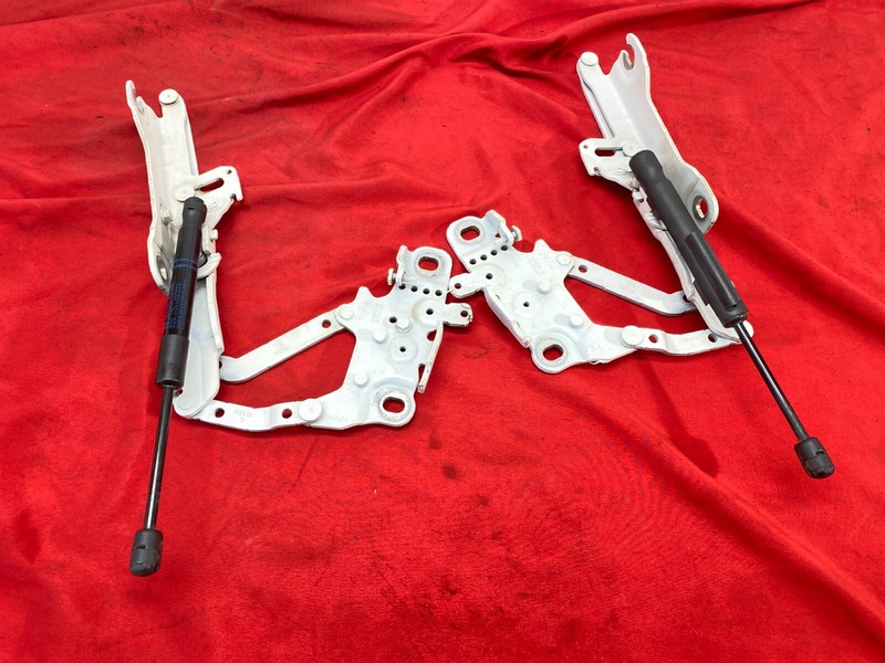 BMW F22 F32 F30 F36 F80 F82 Front Hood Hinge Support Bracket w/ Shocks Set! OEM✅