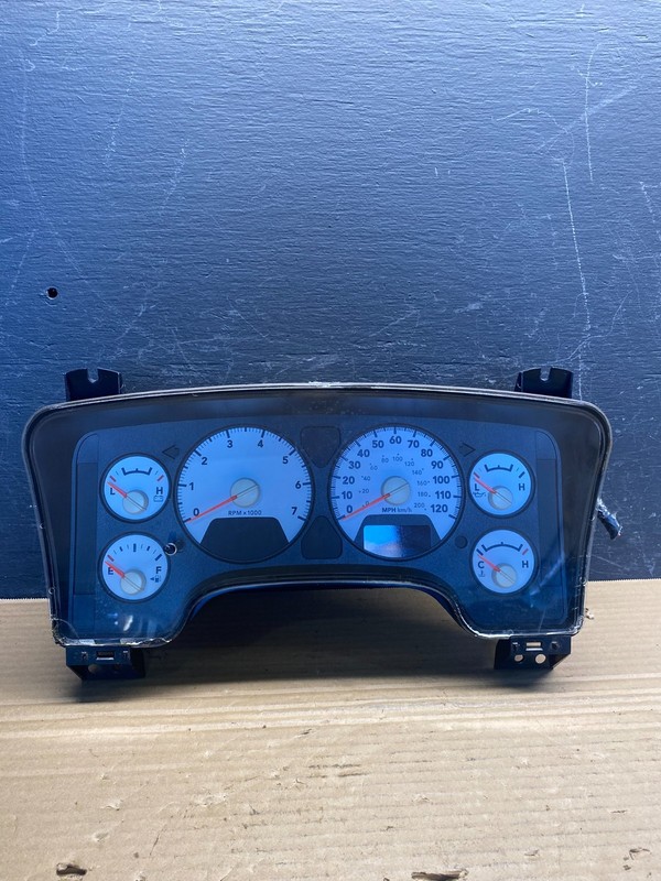 2006 - 2008 Dodge Ram 1500 Instrument Speedometer Gauge Cluster OEM ae4779 DG